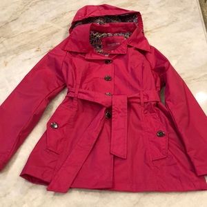 Girls London Fog Raincoat with hood. Size M (10/12)